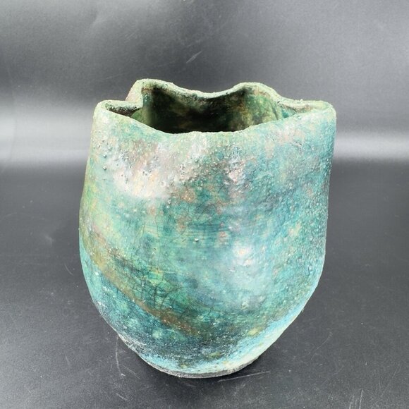Vintage Raku Studio Art Pottery Vase Bowl Wavy Star Top Green Shiny Glaze Signed - Picture 14 of 14